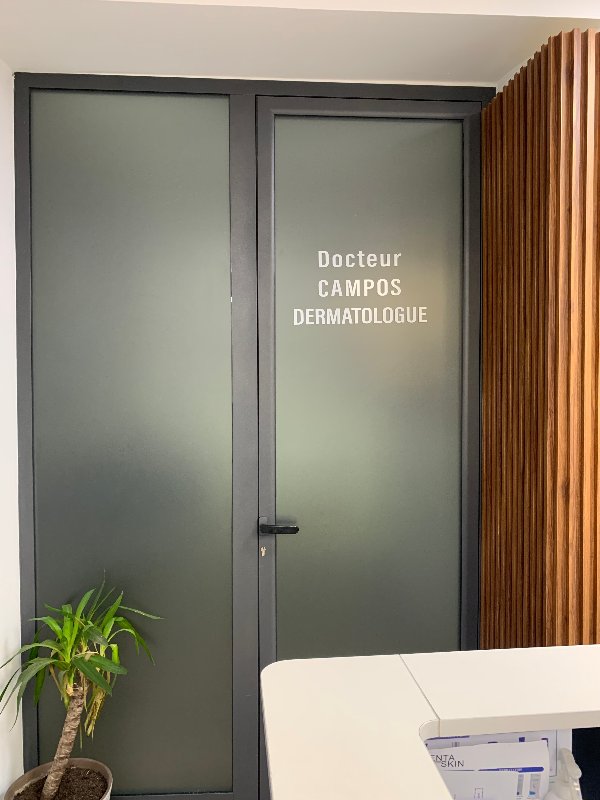 Dr Dominique Campos - Dermatologue